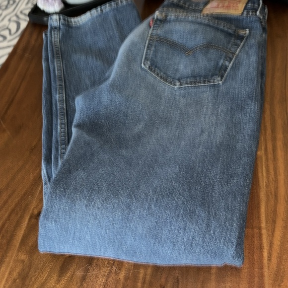 ♻️ Levi Strauss 505 Classic Fit Medium Wash Jeans 32x24 - Picture 7 of 11